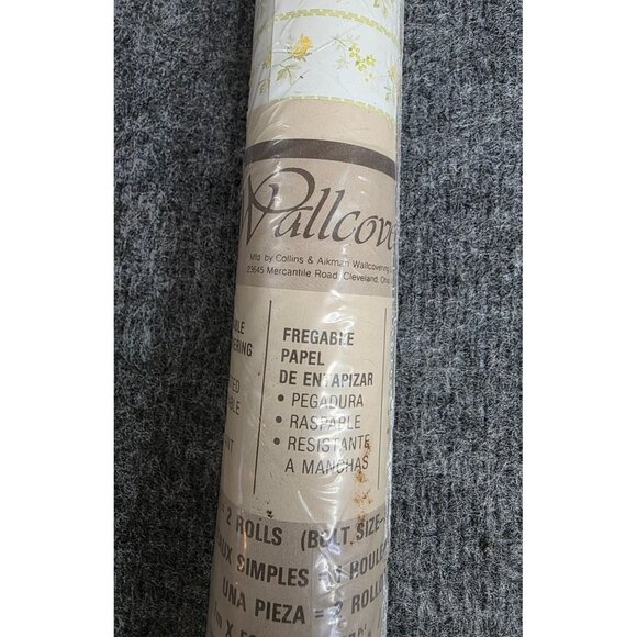 Collins & Aikman Prepasted Yellow Floral Strippable Wallpaper Roll 56.3 Sq Ft - Picture 1 of 6